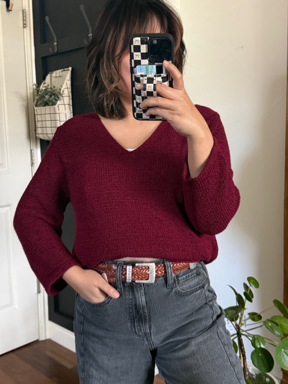Vintage August Silk V neck Pullover Maroon Sweater. L